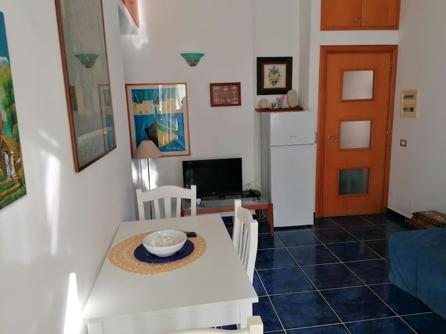 Grazioso Appartamento A Ischia Zona Pilastri Ngoại thất bức ảnh